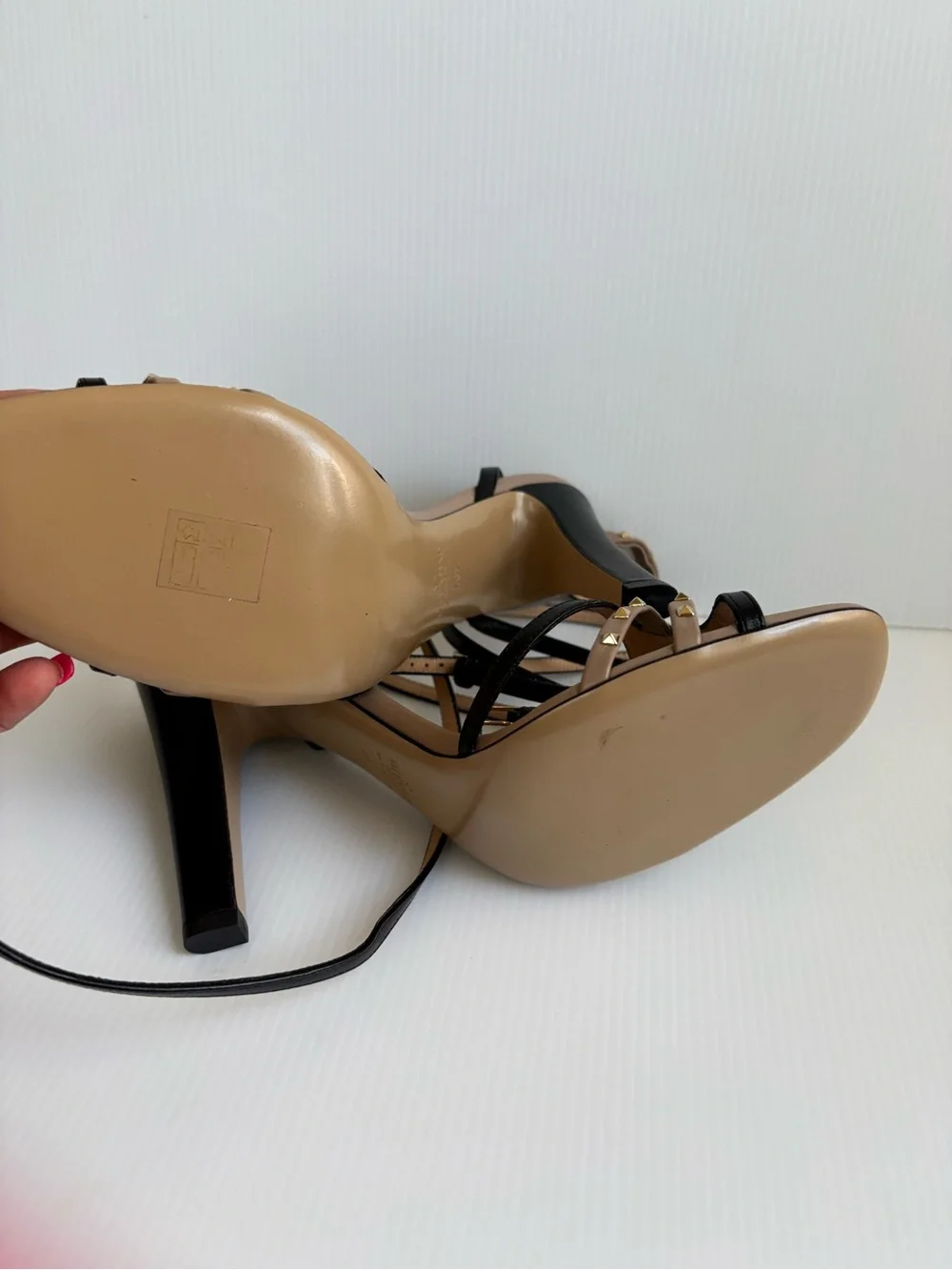 VALENTINO GARAVANI Rockstud Strappy Ankle Wrap Heels Sandals Size 40.5 - EUC